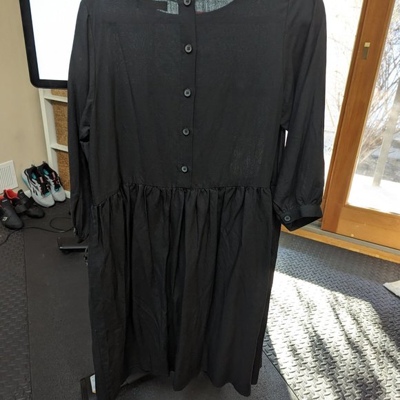 Tradlands Nova Black Midi Dress Size Small - Picture 6 of 8